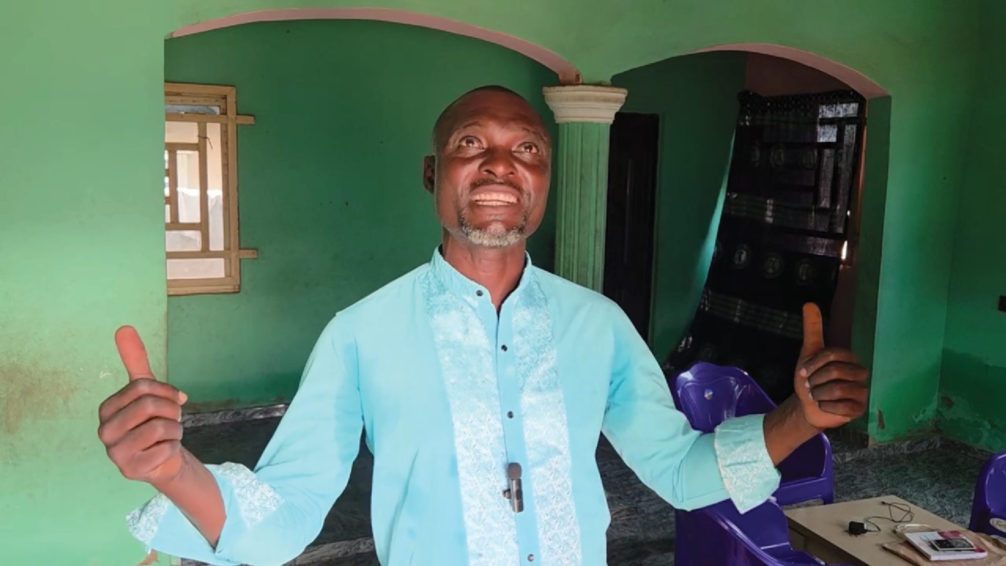 Slavējiet Kungu par Barnabasa jauno māju